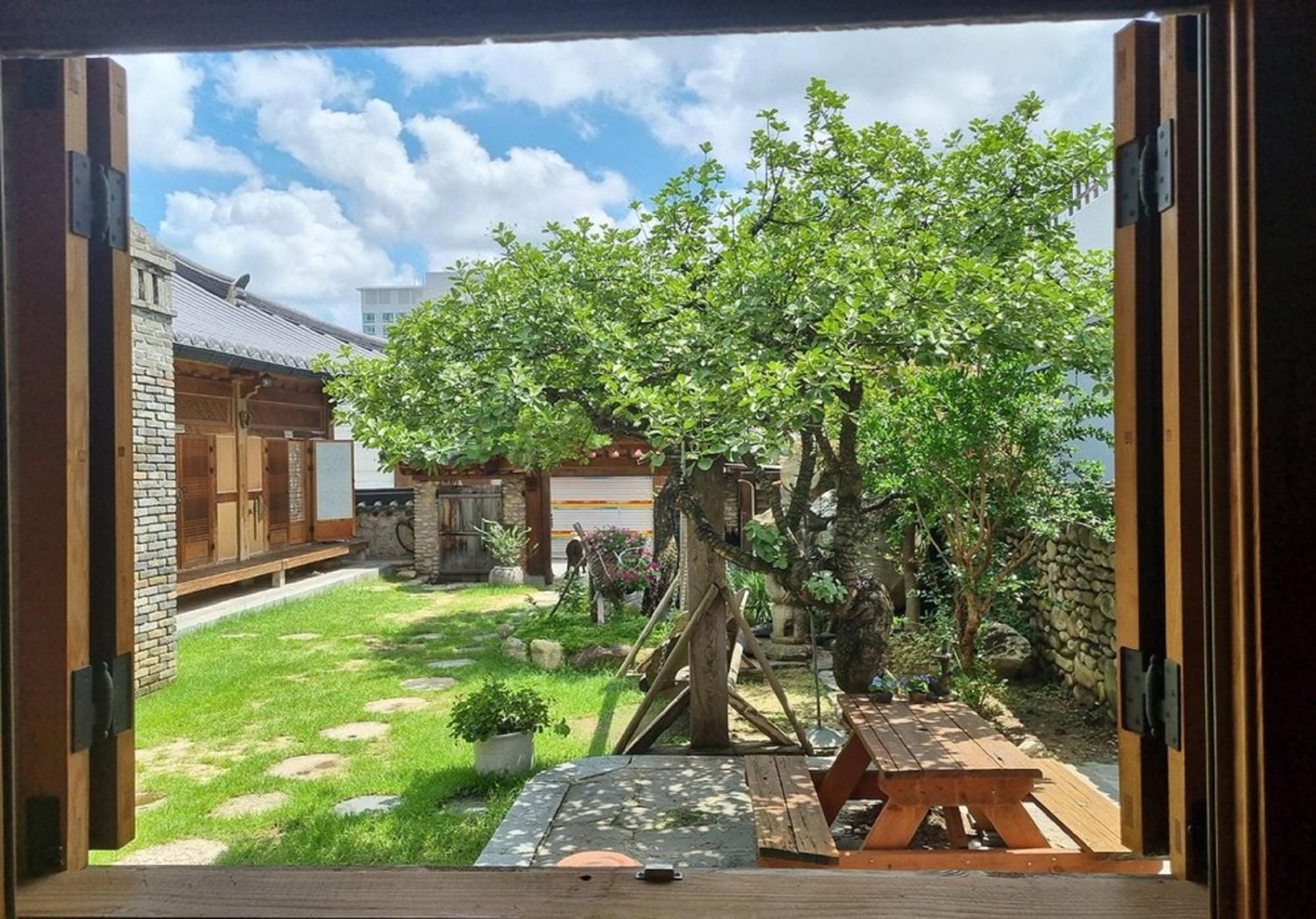Hanok Gotaek Goeul جيونجو المظهر الخارجي الصورة