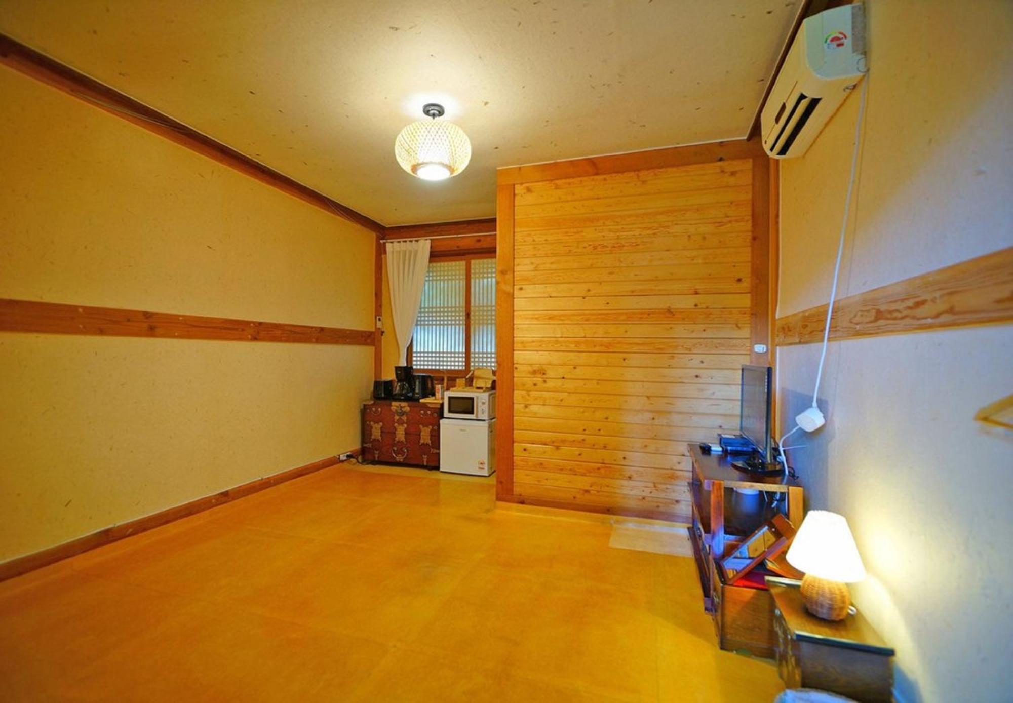 Hanok Gotaek Goeul جيونجو المظهر الخارجي الصورة