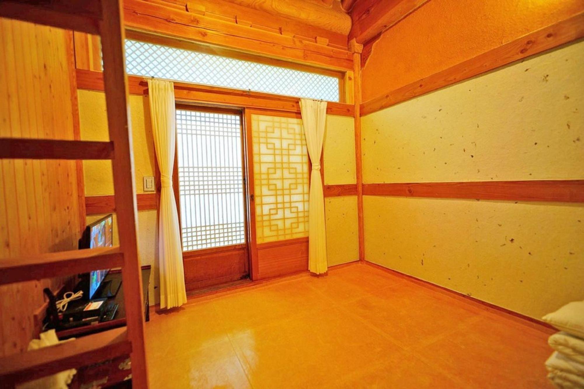 Hanok Gotaek Goeul جيونجو المظهر الخارجي الصورة