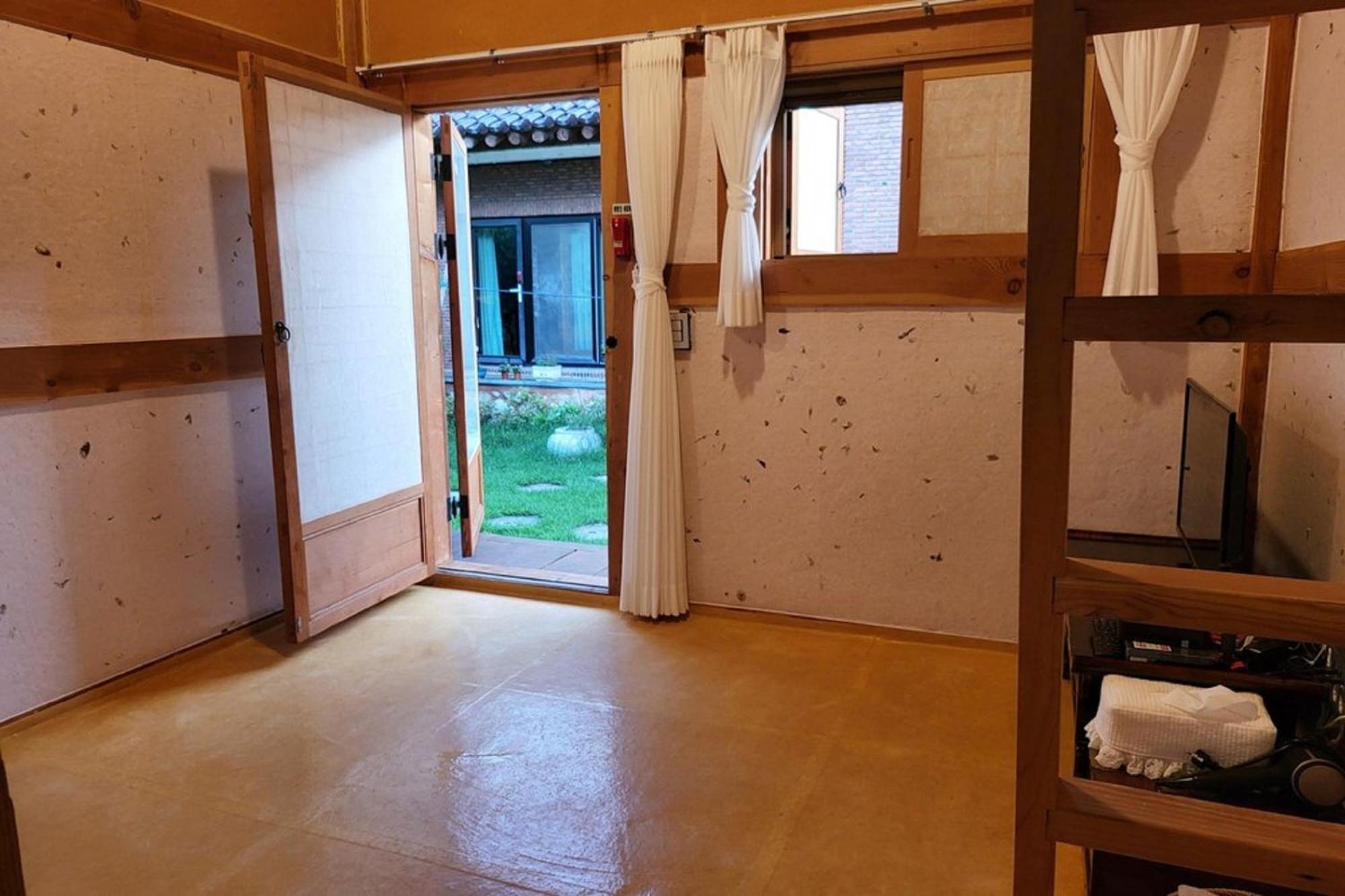 Hanok Gotaek Goeul جيونجو المظهر الخارجي الصورة